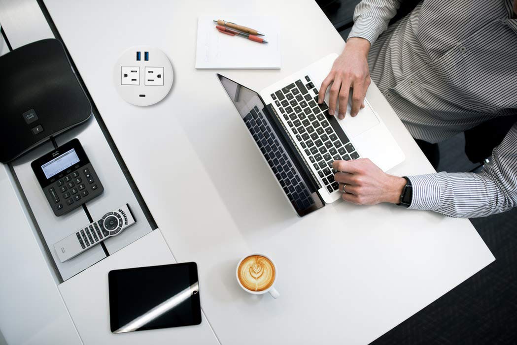 Recessed Round Power Outlets with type C