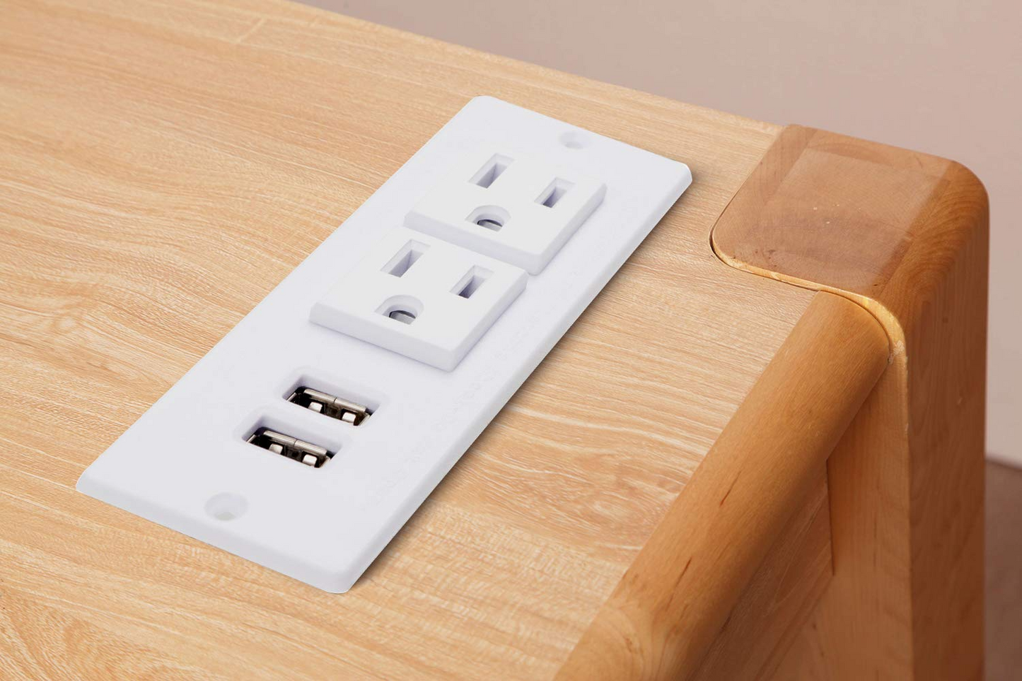 Desktop Power Grommet  with 2-Socket 2-USB